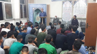 جلسه هم اندیشی با دانشجویان مقیم خوابگاه و بازدید از اتاق های دانشجویی 5