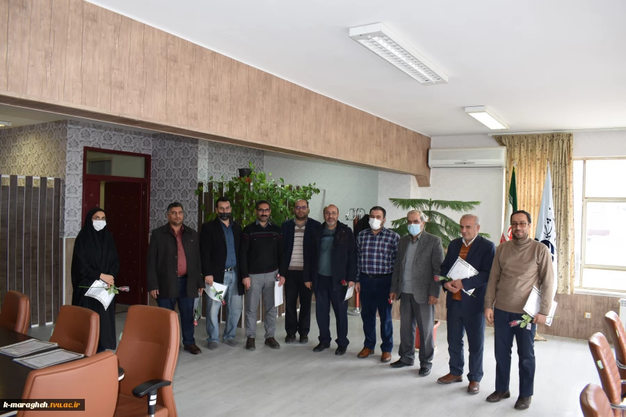 مراسم تجلیل و قدردانی از همکاران امور مالی دانشکده بمناسبت بزرگداشت روز حسابدار 11