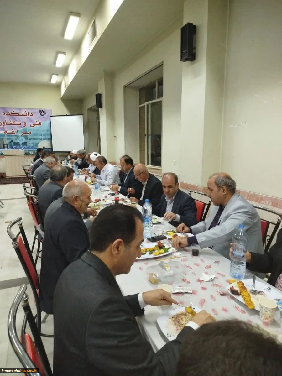 برگزاری مراسم فاخر و باشکوه بزرگداشت مقام استاد و معلم در آموزشکده 11